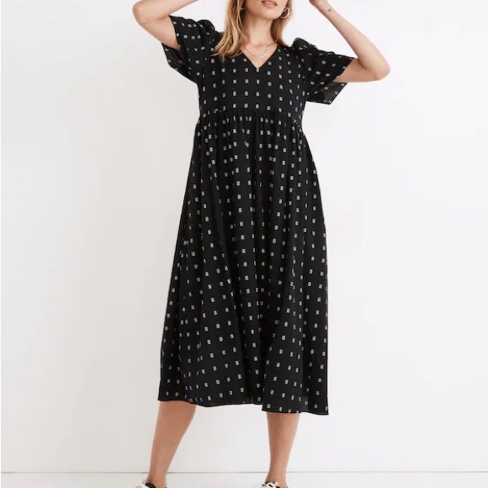 Madewell Dobby Puff-Sleeve V-Neck Midi Dress